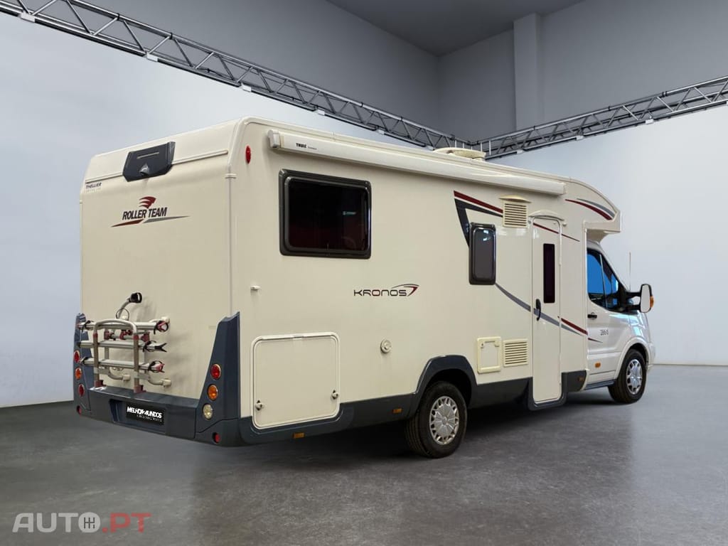 Ford Transit 2.2 Roller Team