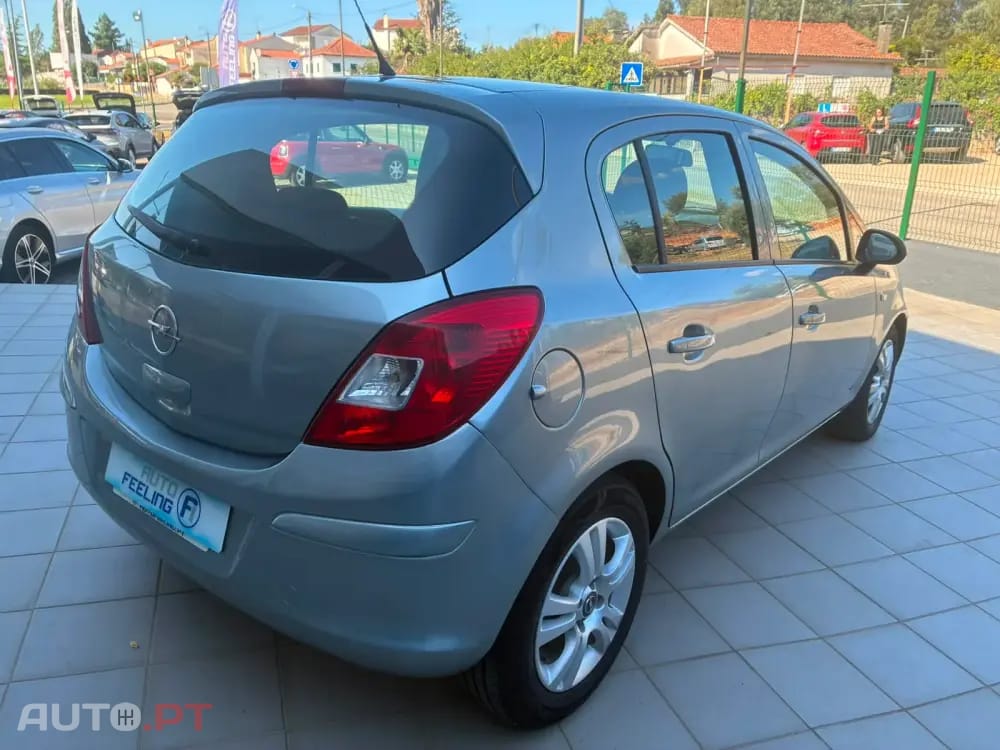 Opel Corsa 1.2 Enjoy