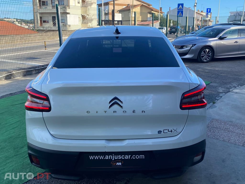 Citroen C4 X Shine Pack