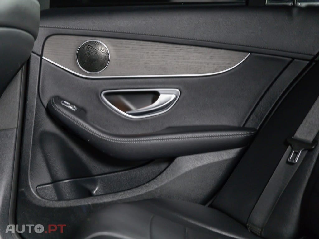 Mercedes-Benz C 300 de AMG Line