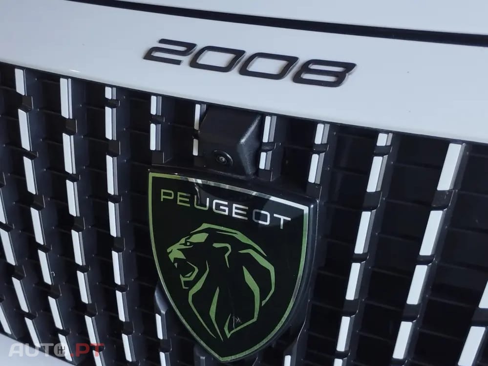 Peugeot E-2008 50 kWh Allure