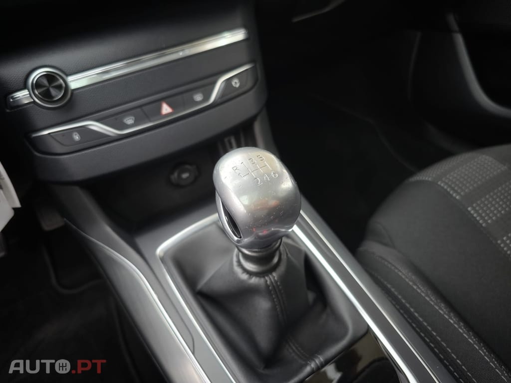 Peugeot 308 SW 1.6 BlueHDi Style J17