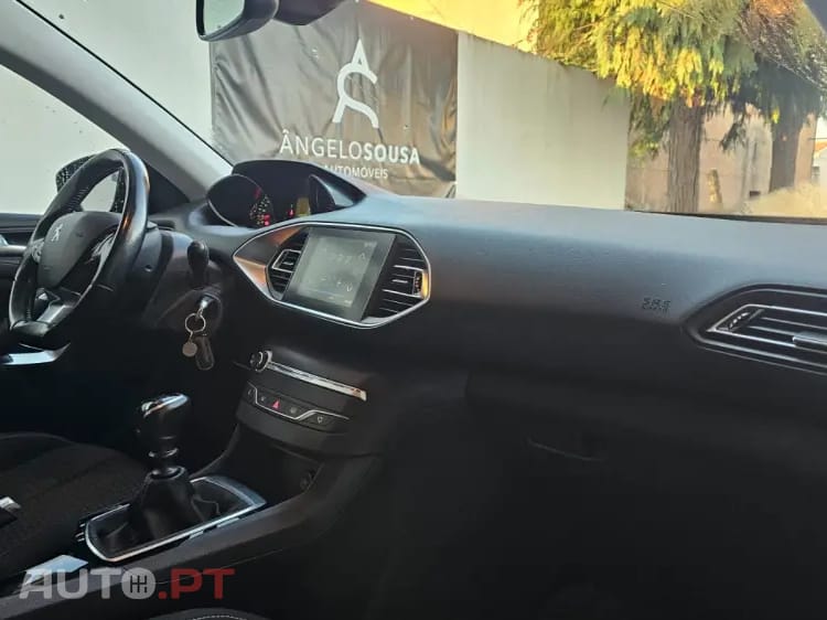 Peugeot 308 1.5 BlueHDi Style