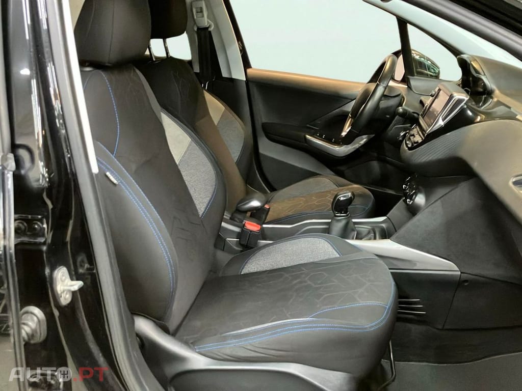Peugeot 2008 1.2 PureTech Style
