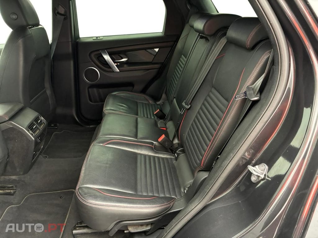 Land Rover Discovery Sport 1.5 P300e AWD R-Dynamic S