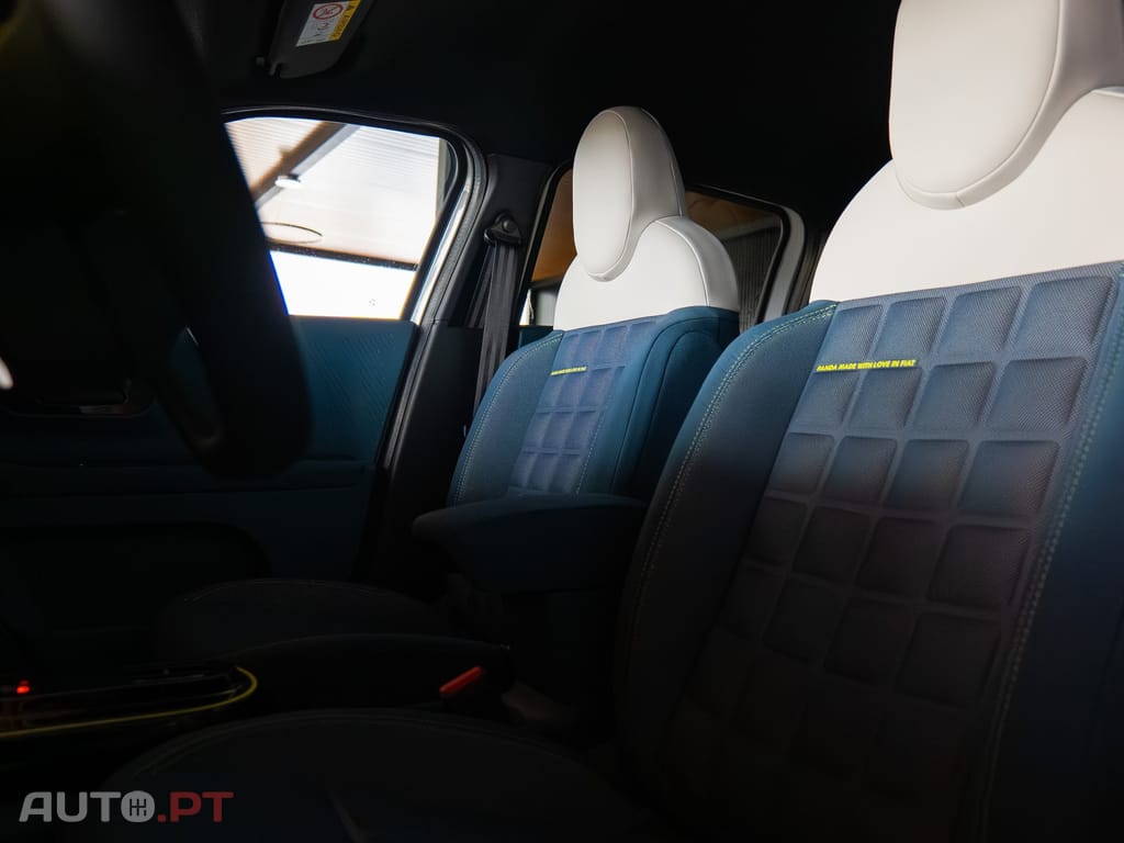 Fiat Grande Panda 1.2 Hybrid La Prima eDCT