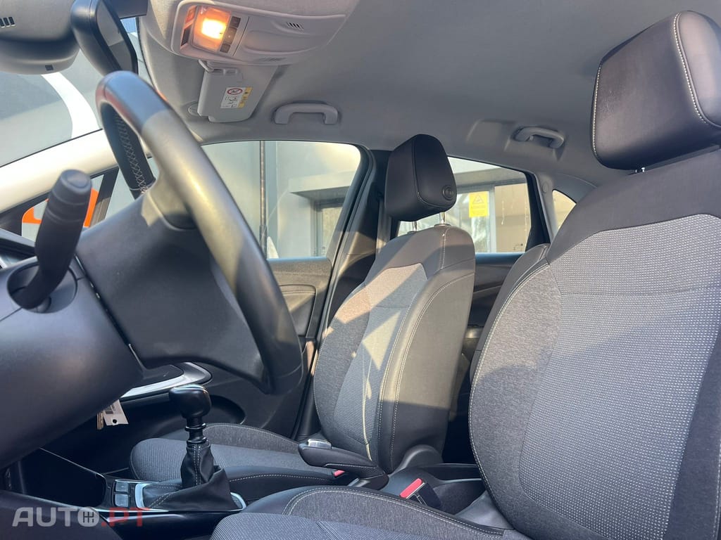 Opel Crossland 1.2 T Elegance