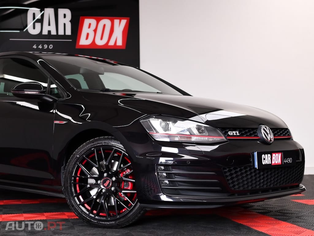 Volkswagen Golf 2.0 TSI GTI DSG
