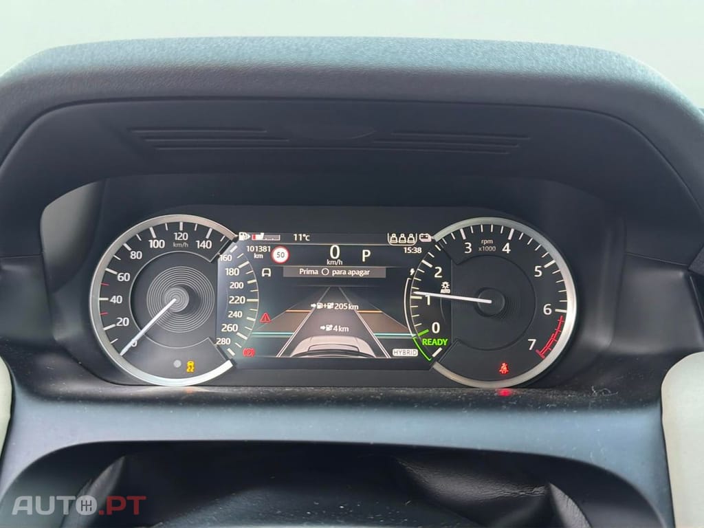 Land Rover Discovery Sport 1.5 I3 P300e AWD