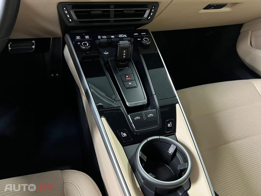 Porsche 911 Targa 4S PDK 992