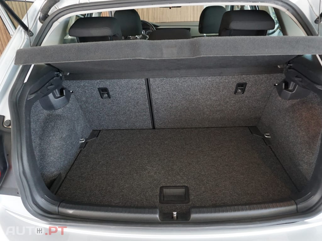Volkswagen Polo 1.0 Confortline