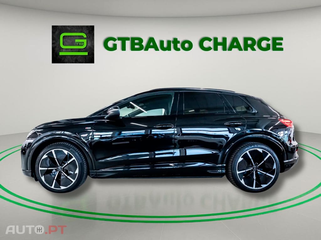 Audi Q4 E-Tron I.V.A DEDUTIVEL 55 S LINE BLACK