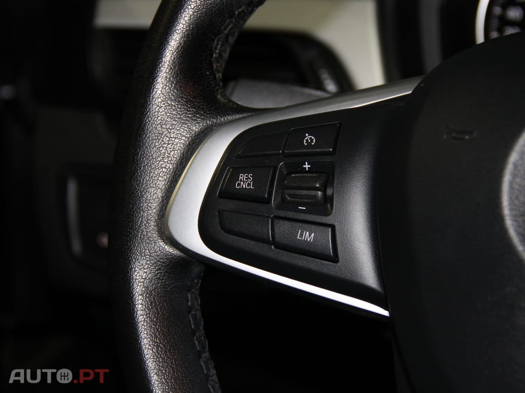 BMW X1 18 i sDrive
