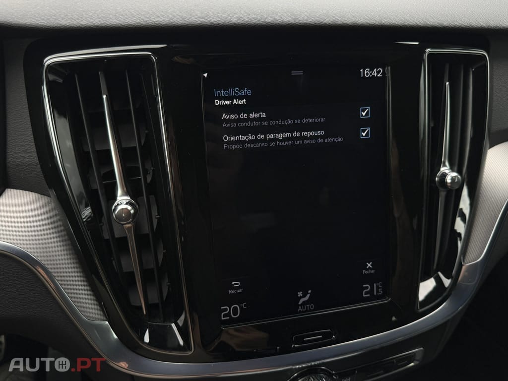 Volvo V60 2.0 D3 R-Design Geartronic