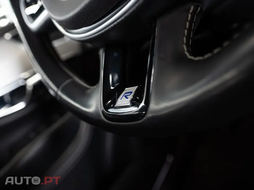 Volvo XC90 2.0 D4 R-Design
