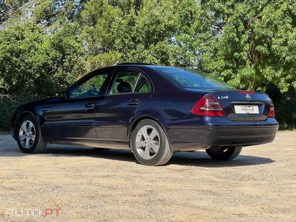 Mercedes-Benz E 220 CDI Avantgarde Aut.