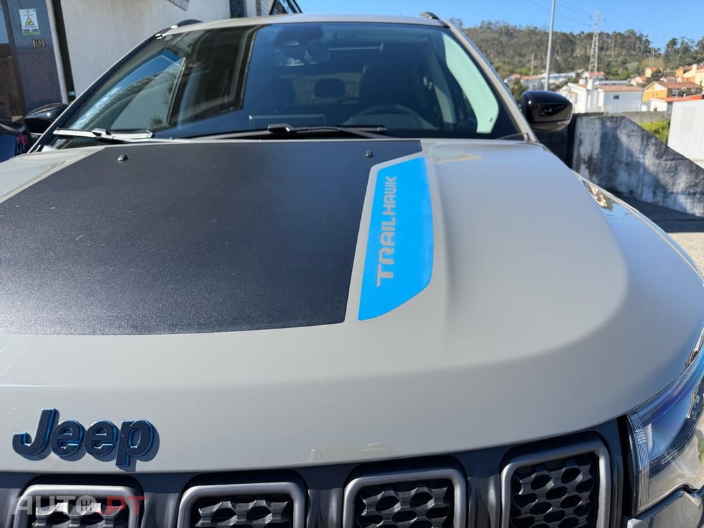 Jeep Compass 1.3 TG Trailhawk