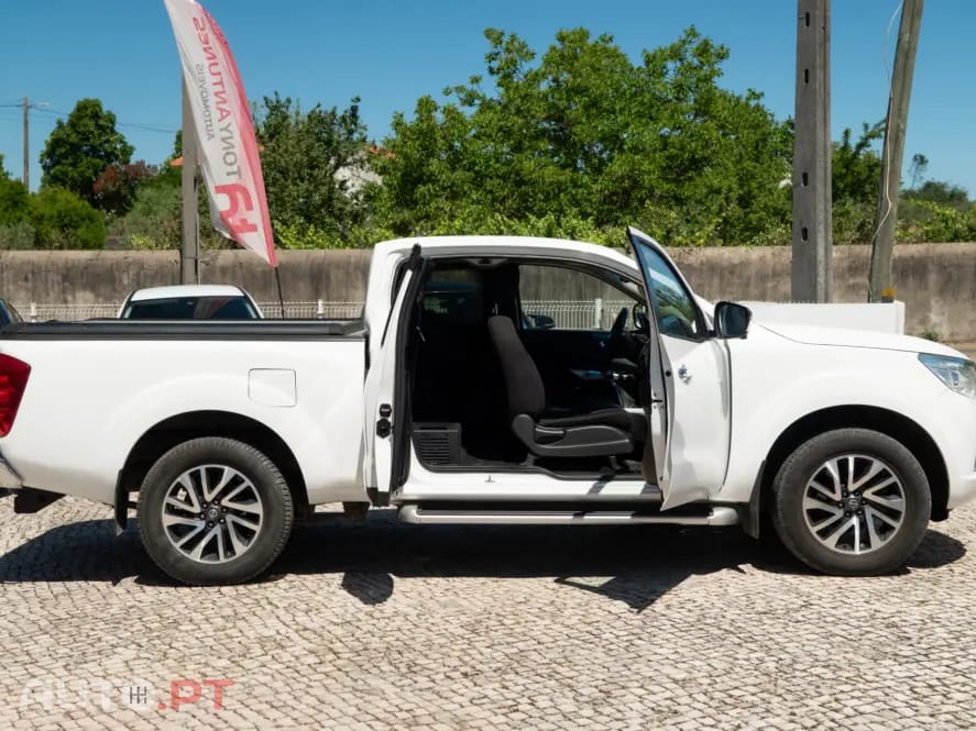 Nissan Navara 2.3 dCi CD 4WD N-Connecta