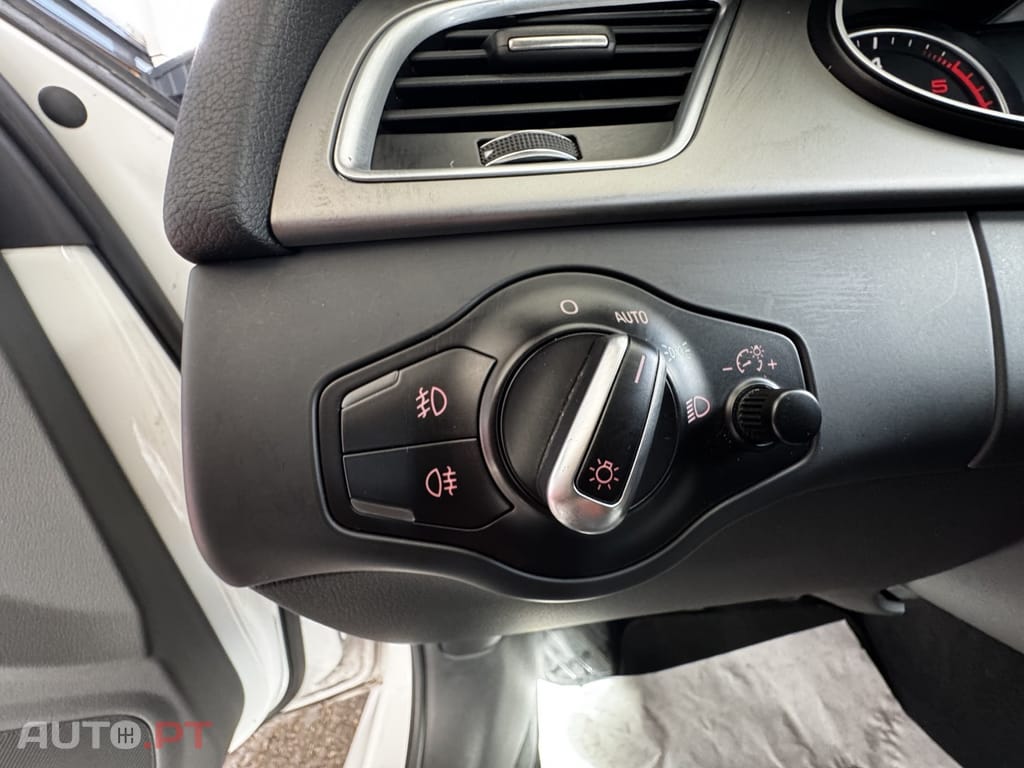 Audi A4 Avant 2.0 TDI Business Line S-line
