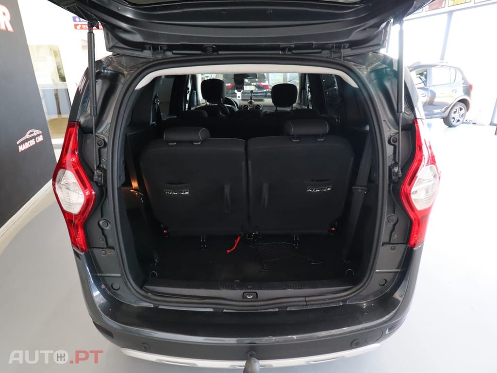Dacia Lodgy 1.5 Blue dCi Stepway 7L