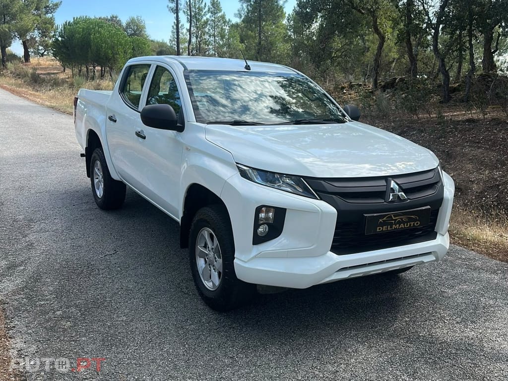 Mitsubishi L200 2.3 DI-D CD Invite 4WD
