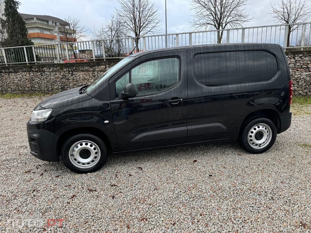 Citroen Berlingo 1.5BlueHDI AUTOMÁTICA 3LUG Full Extras