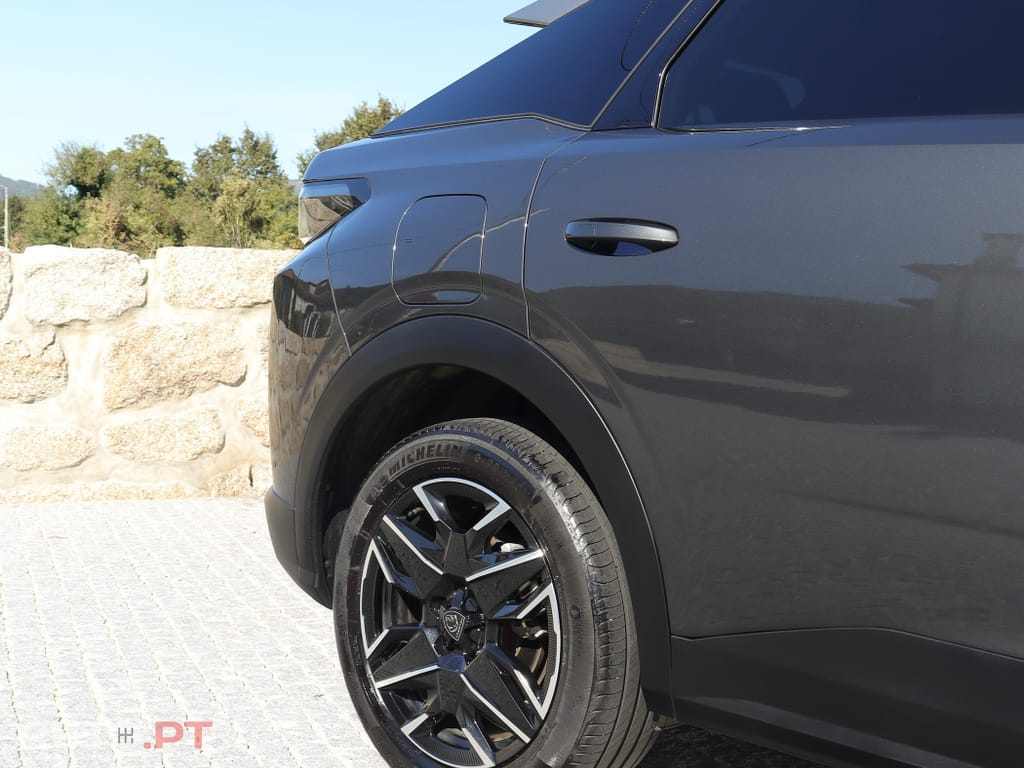 Peugeot 3008 1.2 Hybrid Allure e-DCS6