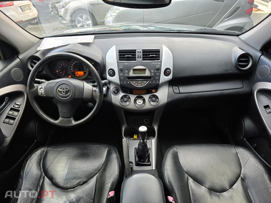 Toyota RAV4 2.2 D-4D X