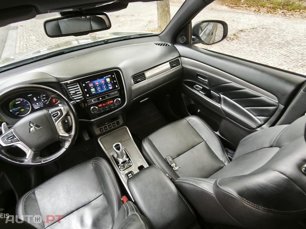 Mitsubishi Outlander 2.4 PHEV Intense