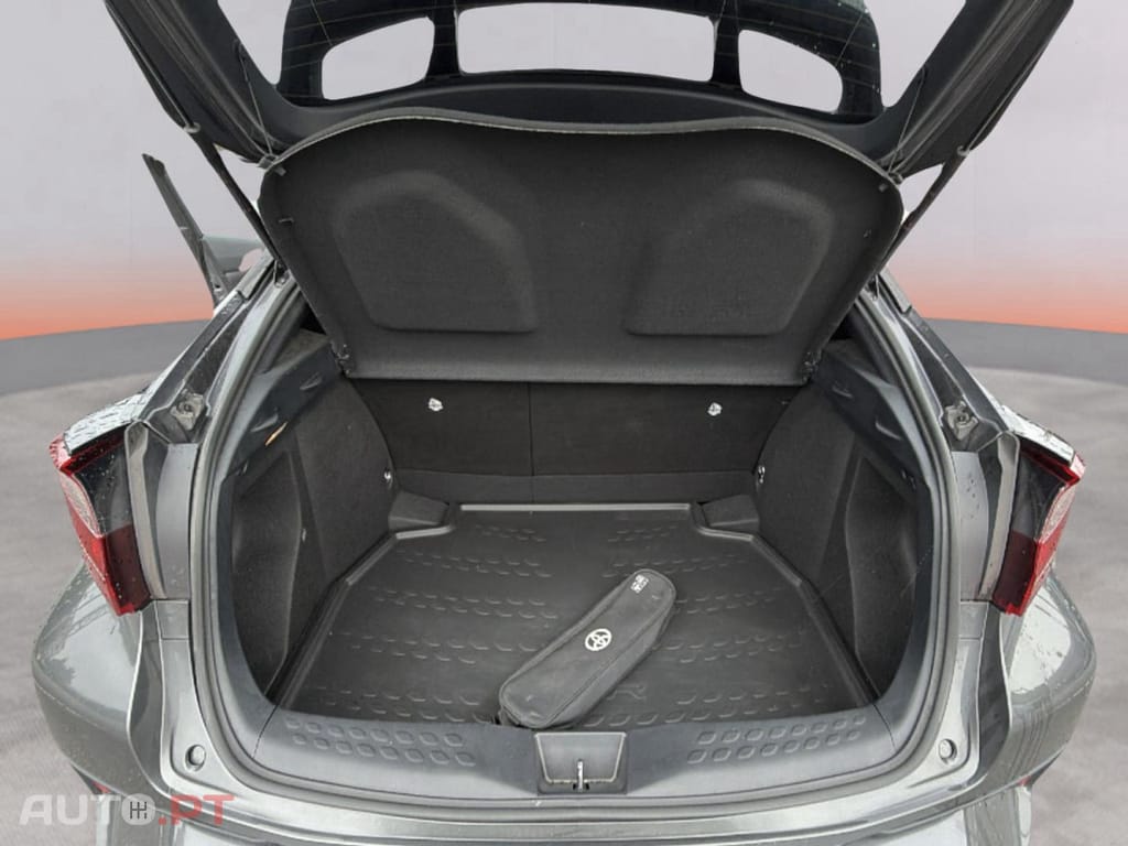Toyota C-HR 1.8 FULL HYBRID