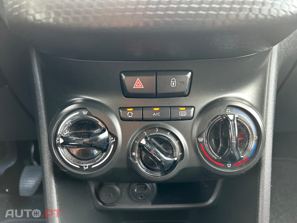 Peugeot 208 1.6 BlueHDi Style