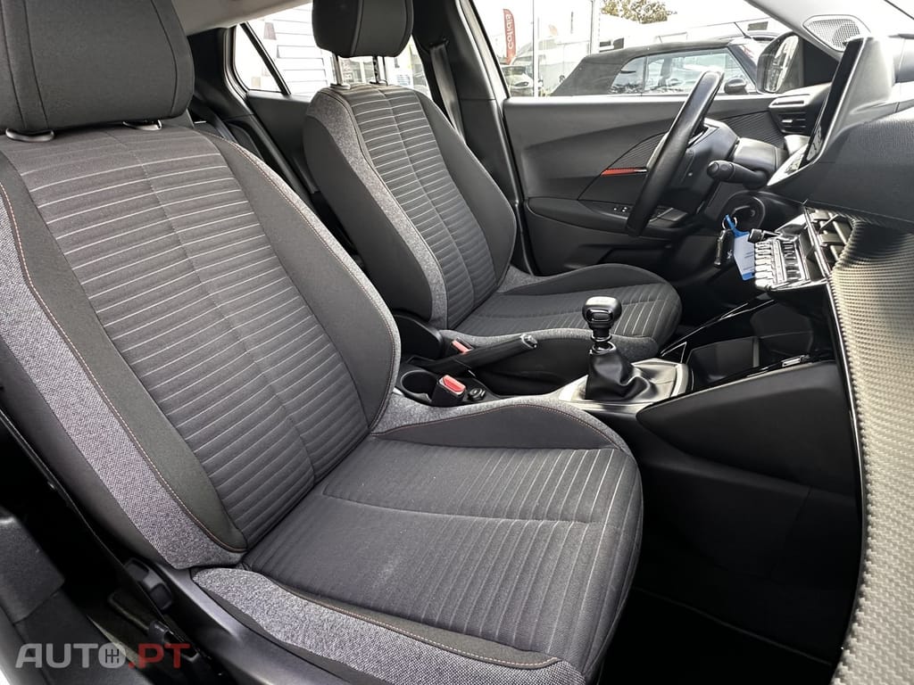 Peugeot 2008 1.2 PureTech Active Pack