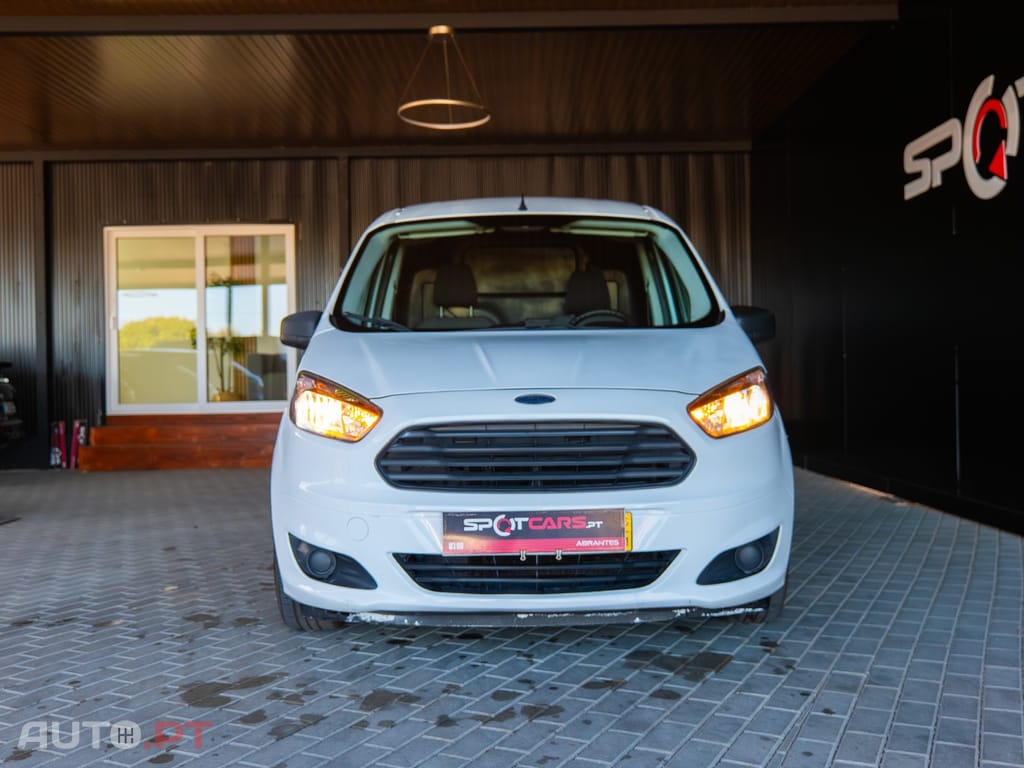 Ford Tourneo 1.5 TDCi Ambiente
