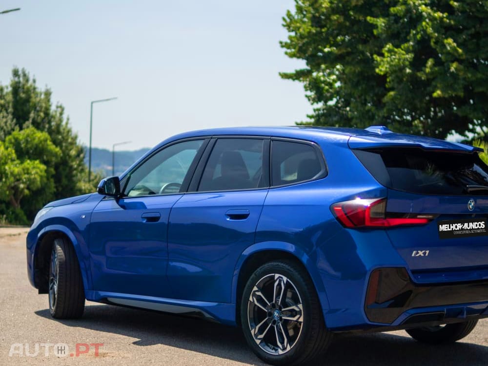 BMW iX1 xDrive30