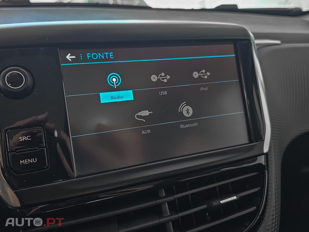 Peugeot 2008 1.2 PureTech Crossway