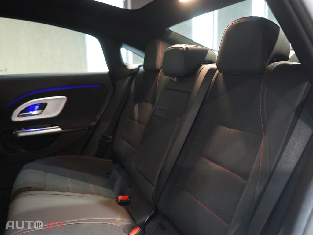 Mercedes-Benz CLA 250 com tecnologia EQ