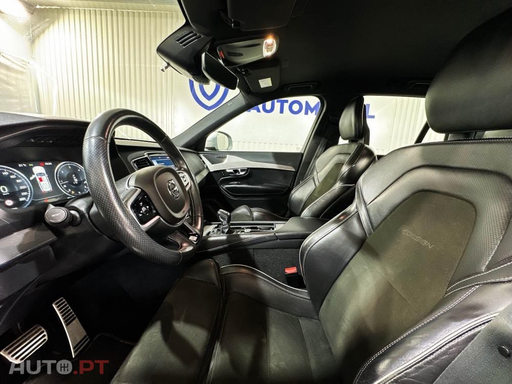 Volvo XC90 2.0 D4 R-Design