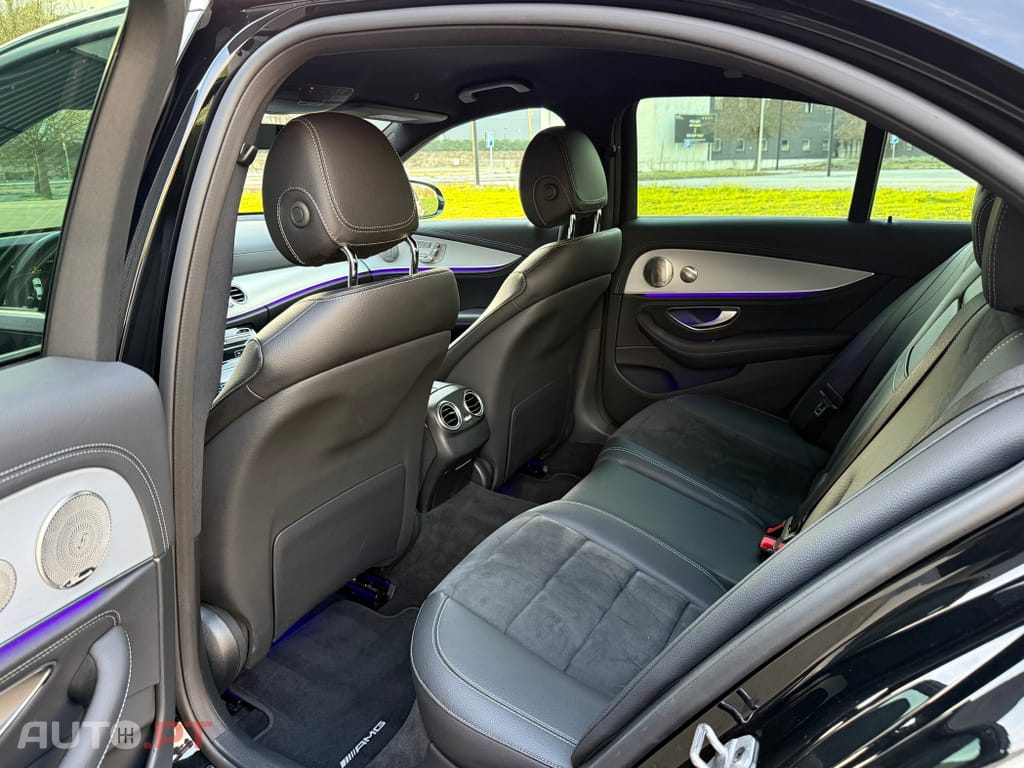 Mercedes-Benz E 300 de 9G-TRONIC AMG Line