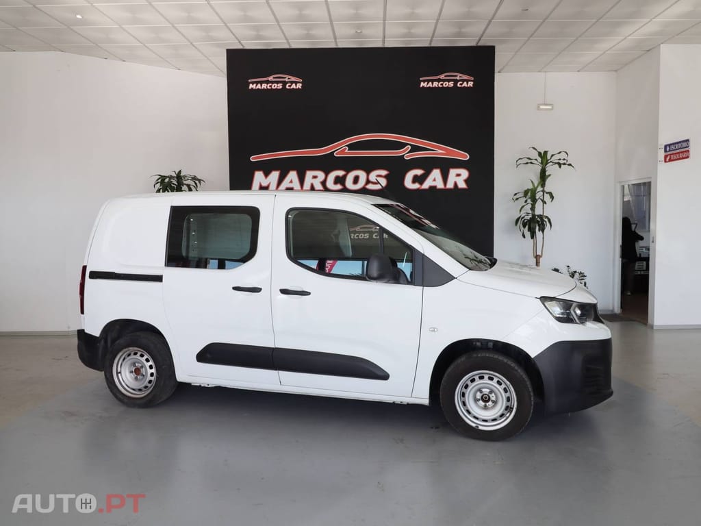 Peugeot Partner 1.5 BlueHDi Asphalt Standard