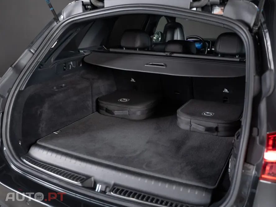 Mercedes-Benz C 300 e T 9G-TRONIC