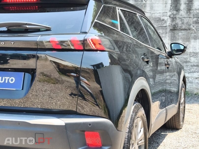 Peugeot 2008 PureTech 130 EAT8 Allure