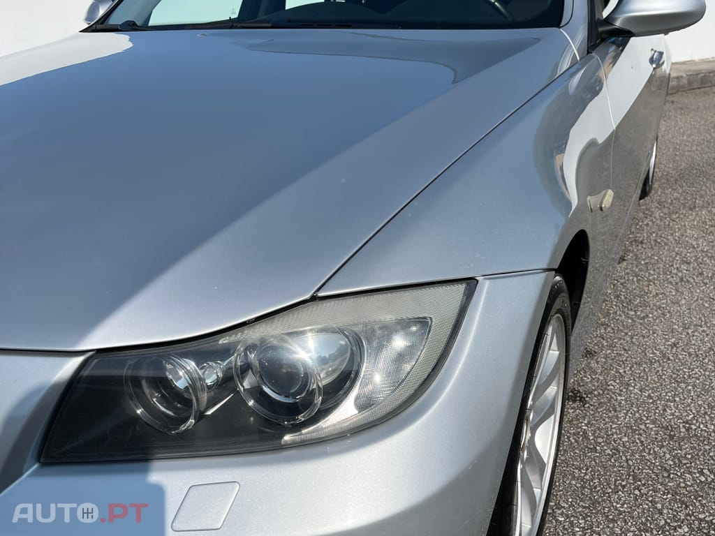 BMW 318 d Touring Navigation Sport