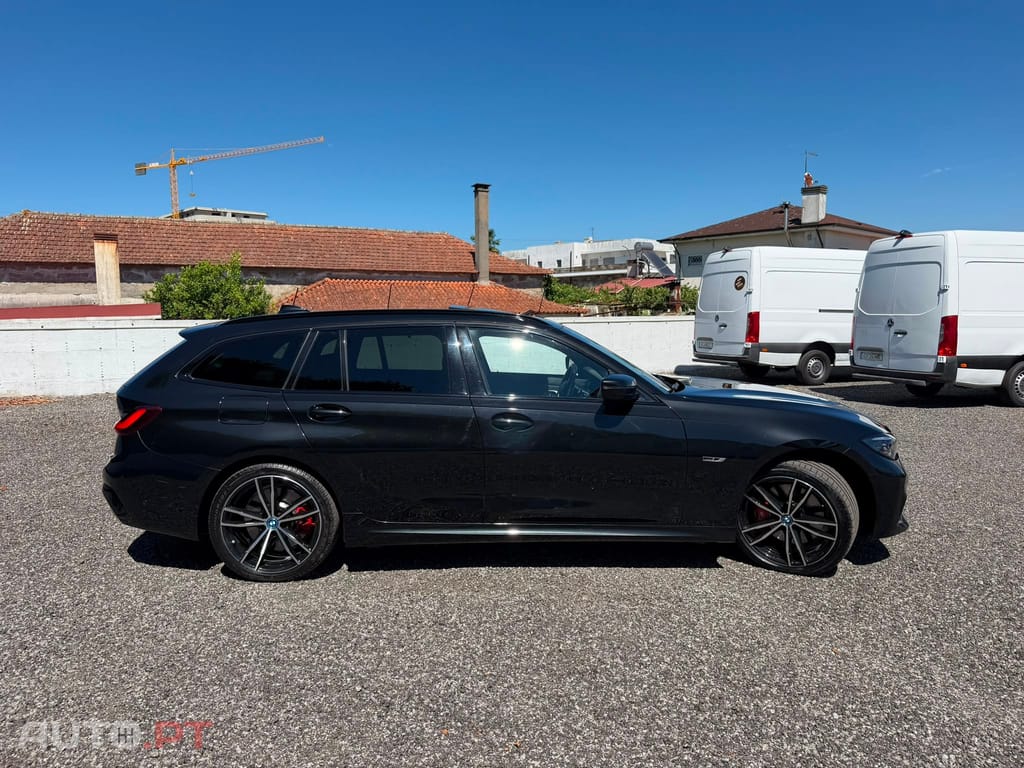 BMW 330 e Touring Pack M Auto
