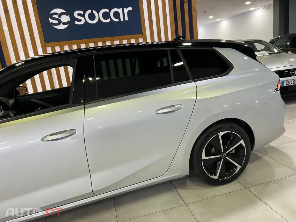 Opel Astra Sports Tourer 1.2 T Hybrid GS eDCT