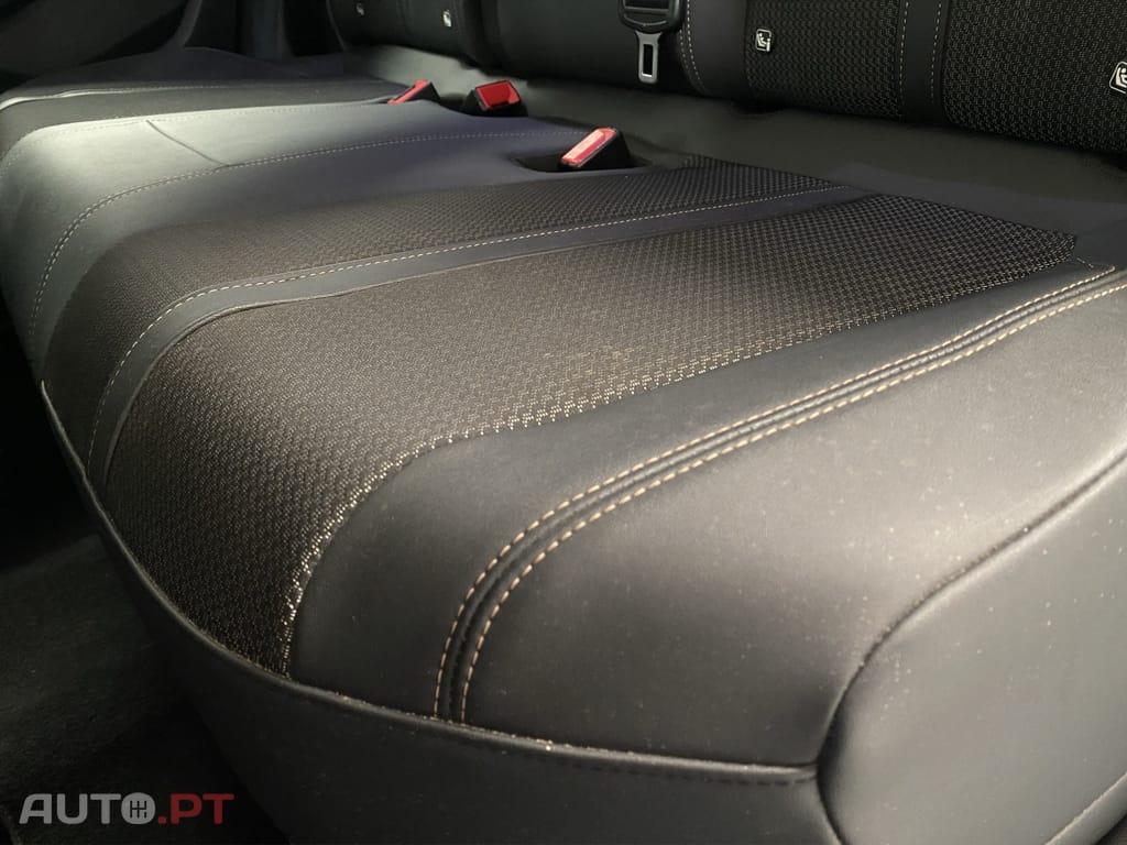Peugeot 3008 1.6 Hybrid GT e-EAT8