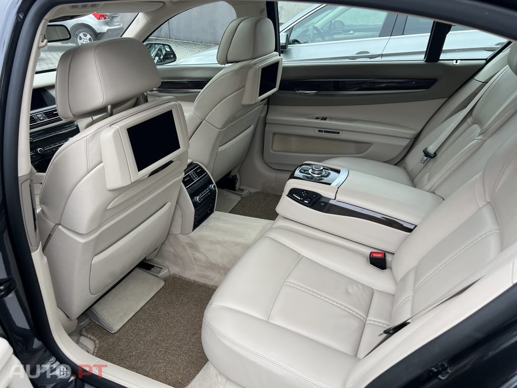 BMW 750 Li
