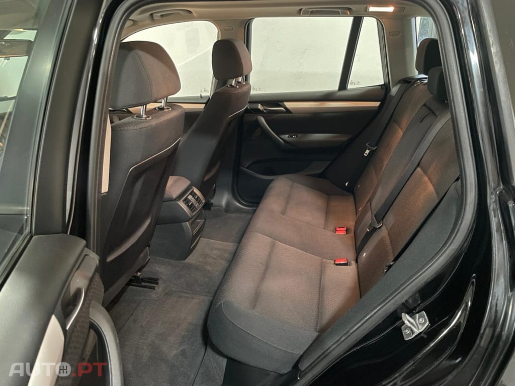 BMW X3 18 d sDrive Advantage