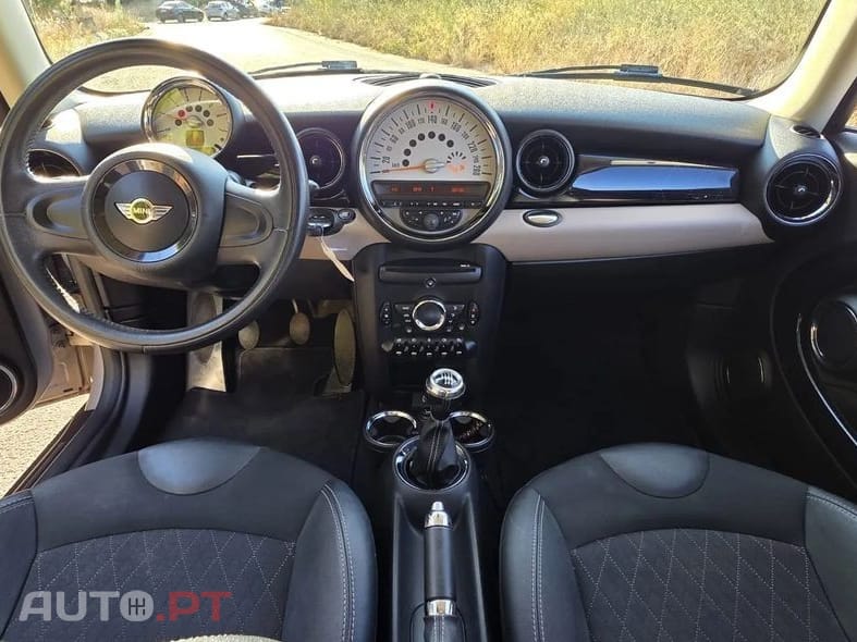 MINI Cooper Cooper D Baker Street