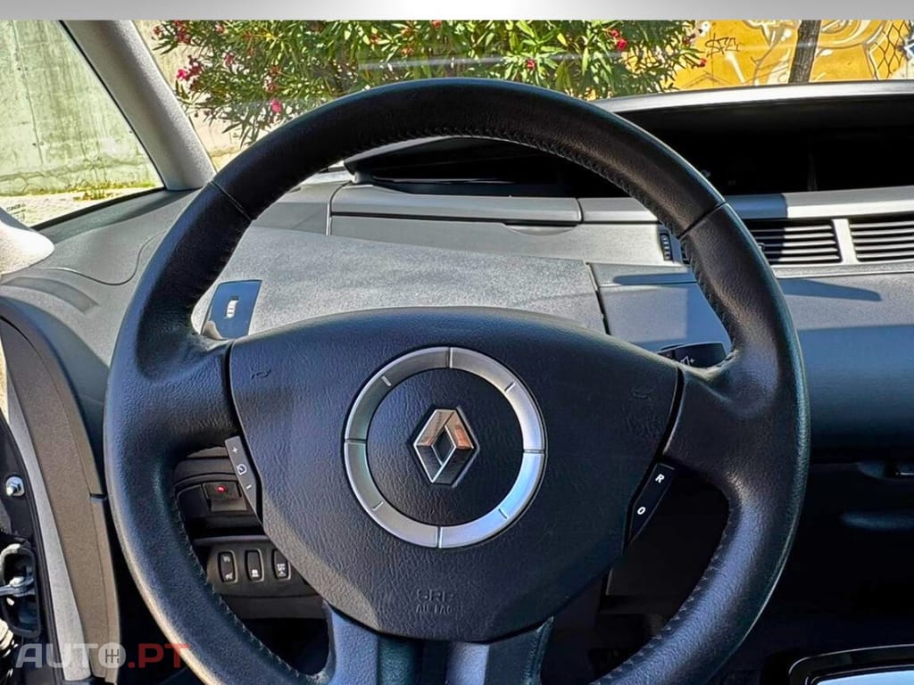 Renault Espace 2.0 dCi Family 7L