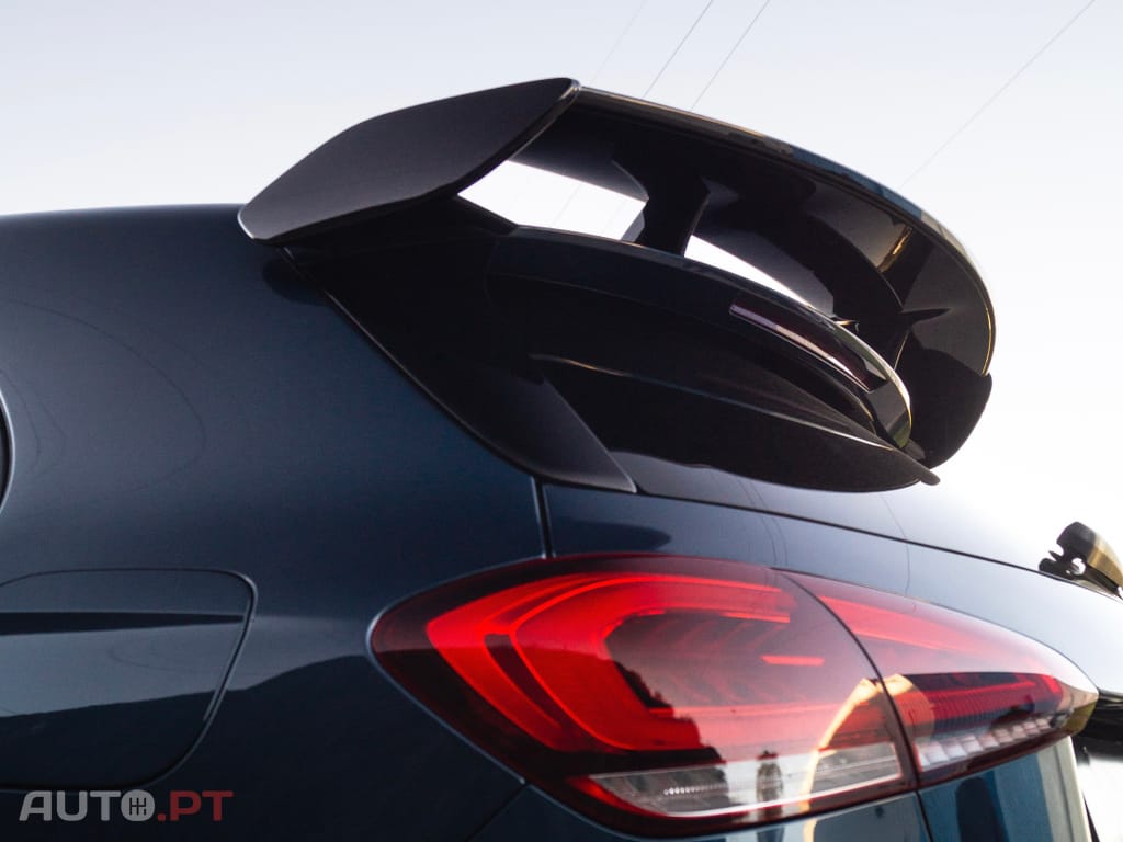 Mercedes-Benz A 35 AMG 4Matic Speedshift DCT 7G Edition 1